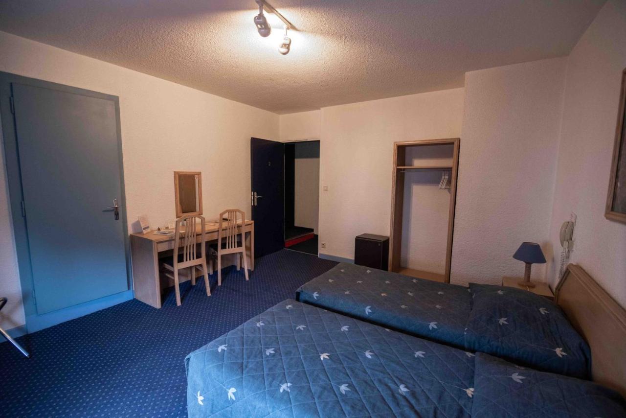 דובן Hotel De La Poste מראה חיצוני תמונה
