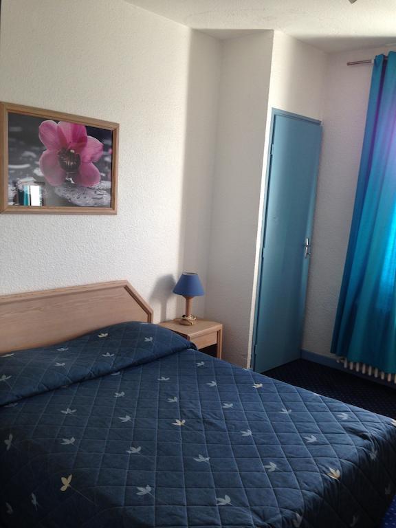 דובן Hotel De La Poste חדר תמונה