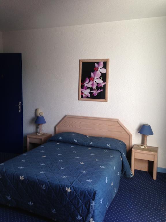 דובן Hotel De La Poste חדר תמונה